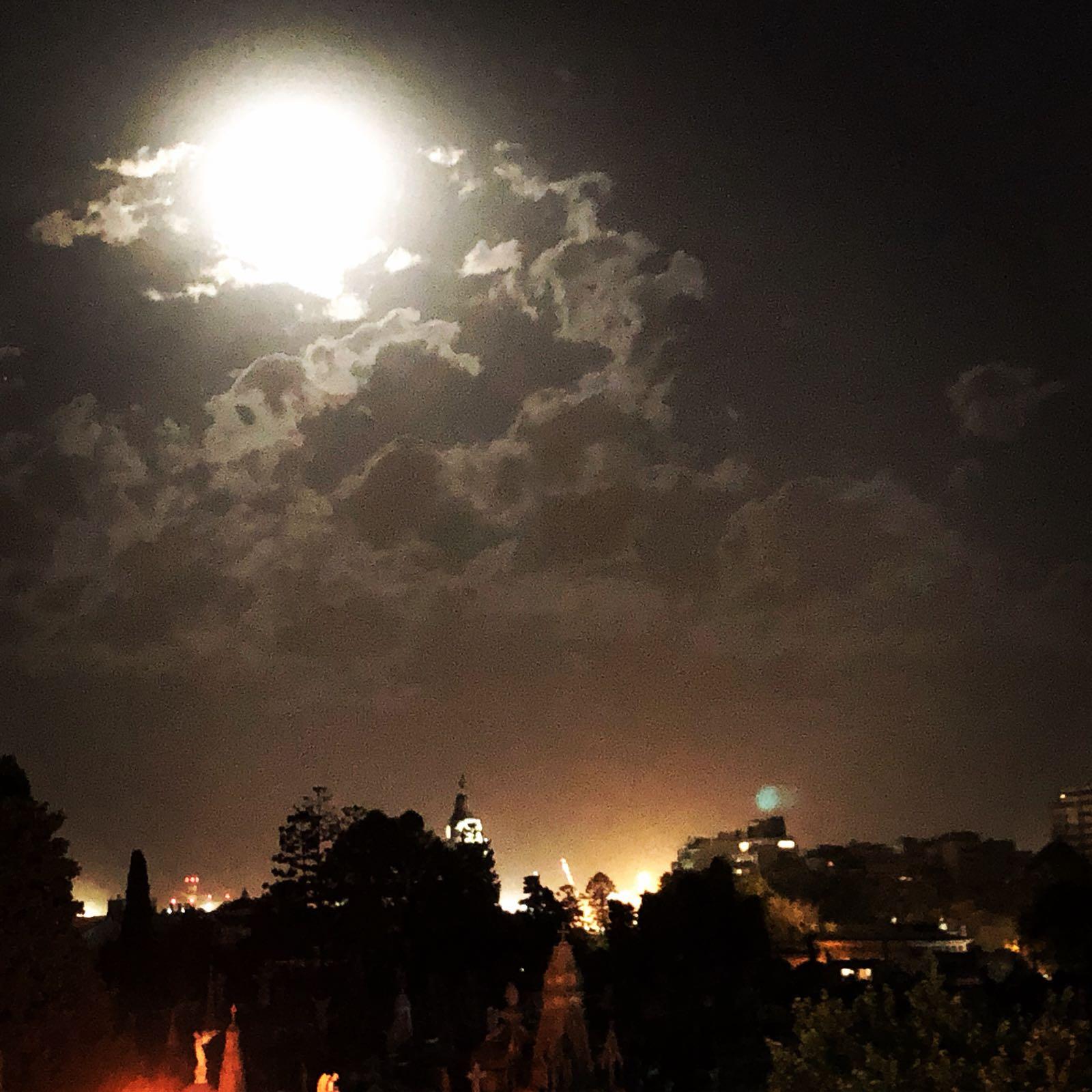 La Recoleta cemetery at night