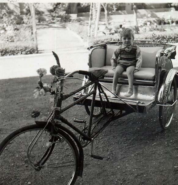 A young Tony Wheeler photographed in the Pakistani city of Karachi in 1948. His father worked for an airline, so Tony began to travel at a very young age.