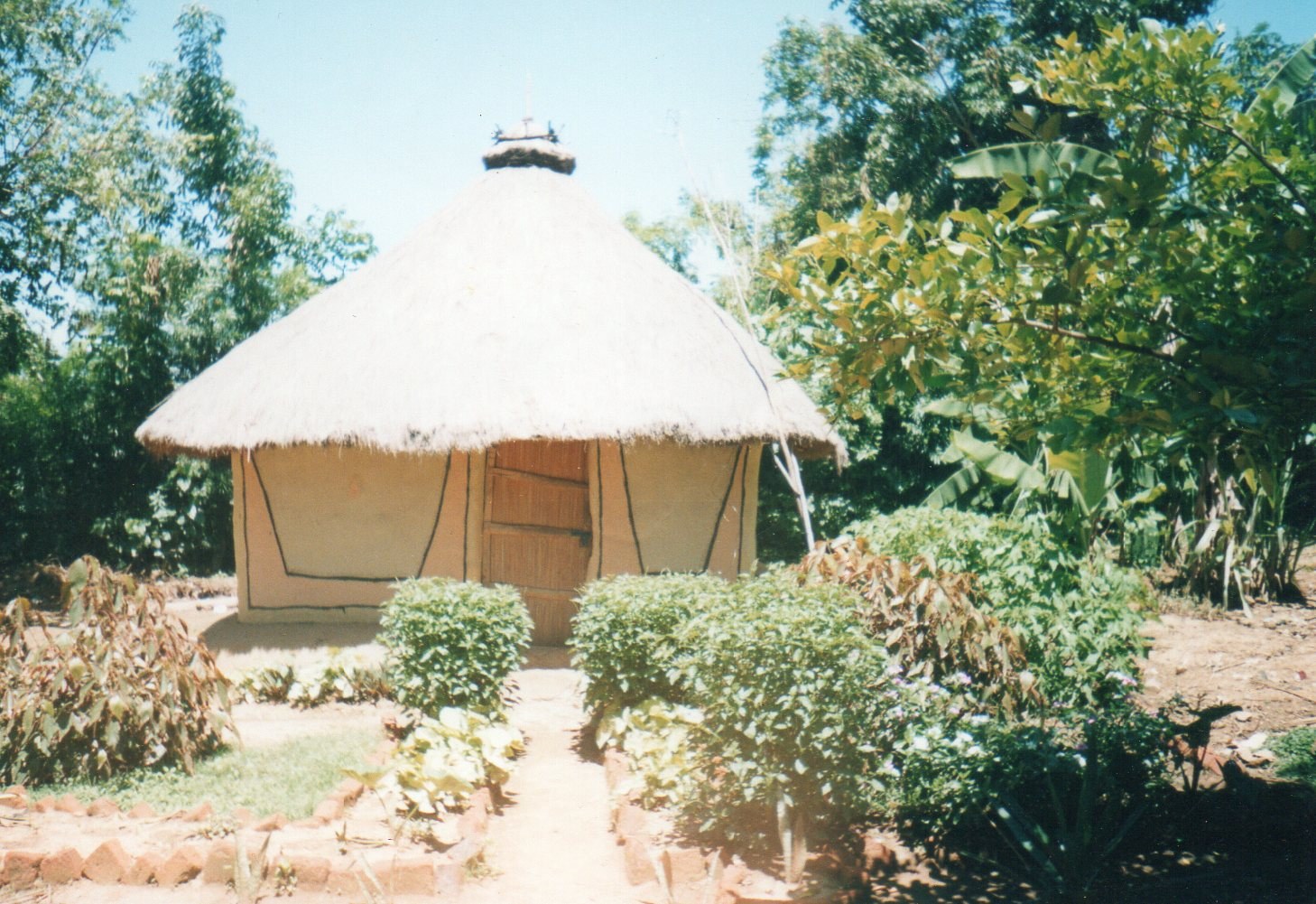 Samba spent three months living in a simple hut without any modern comfort.